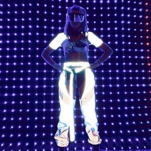 REFLECTIVE CHAP PANTS: IHEARTRAVES!